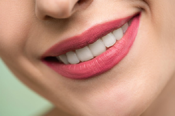 Tẩy trắng răng WhiteMax tạo độ trắng sáng tự nhiên và bền lâu
